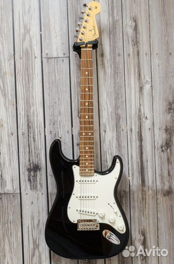 Fender Player Stratocaster Black Электрогитара