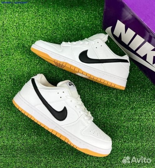 Кроссовки Nike Dunk SB White