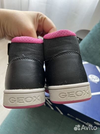 Кроссовки Geox