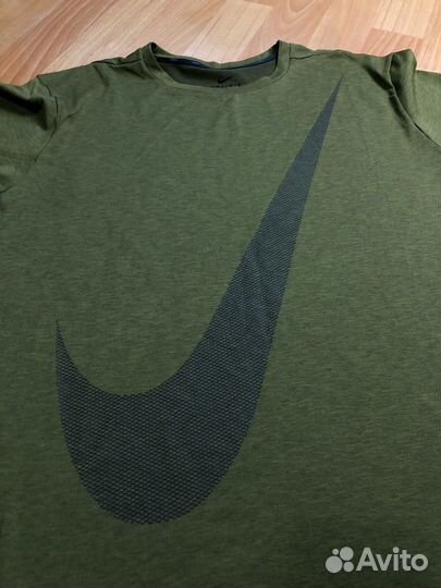 Футболка Nike Dri fit большой свуш swoosh