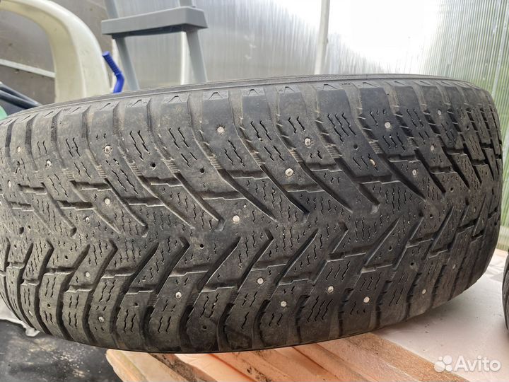 Nokian Tyres Hakkapeliitta 8 SUV 235/65 R17 108T