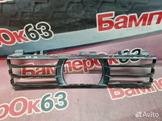 Решетка бампера передний BMW 5-Series