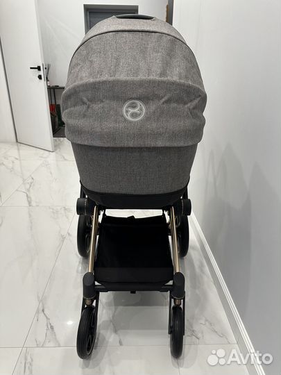 Коляска Cybex Priam4 Manhattan grey 3в1