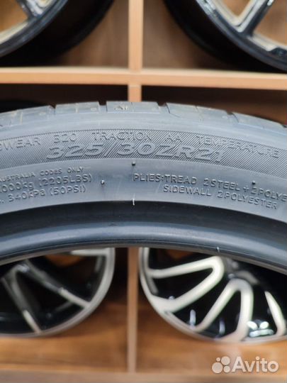 Hankook Ventus S1 Evo 3 K127 285/35 R21 и 325/30 R21 105Y