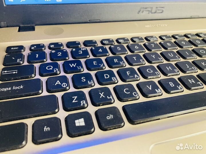 Ноутбук Asus 15.6