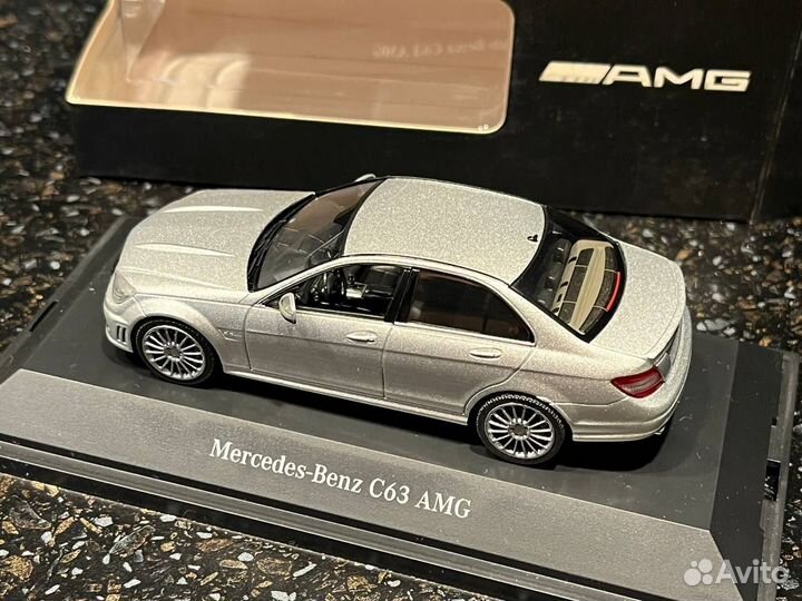 1:43 Schuco Mercedes-Benz c63 amg w204