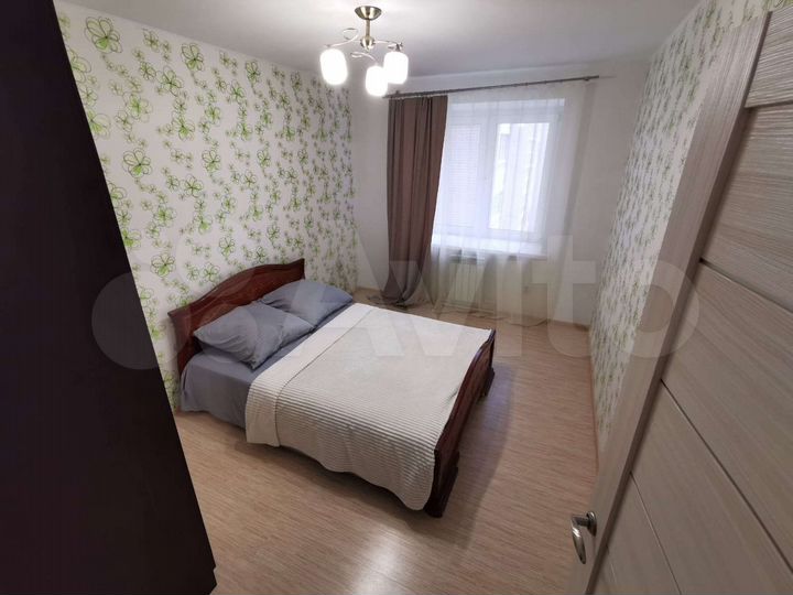 2-к. квартира, 65 м², 6/10 эт.