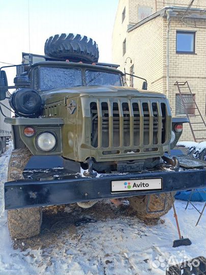 Урал 5557 с КМУ, 1990