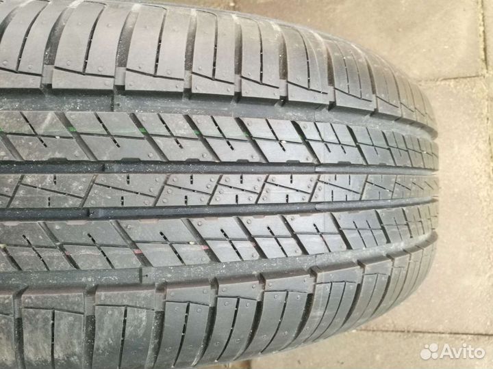 Hankook Dynapro HP2 RA33 215/60 R17 96V