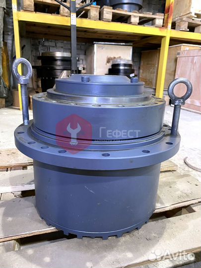 Бортовой редуктор Komatsu PC100-6E TZ270B1000-00