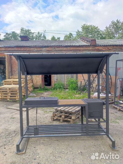 Мангал с печкой под крышей