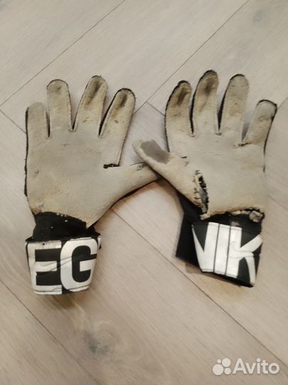 Вратарские перчатки nike