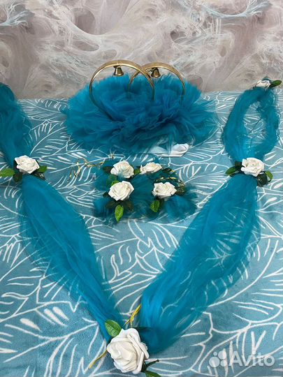 Свадебное украшения на машину