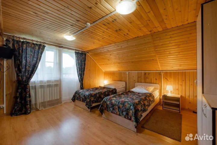 Действующая база отдыха в Пушкинских горах