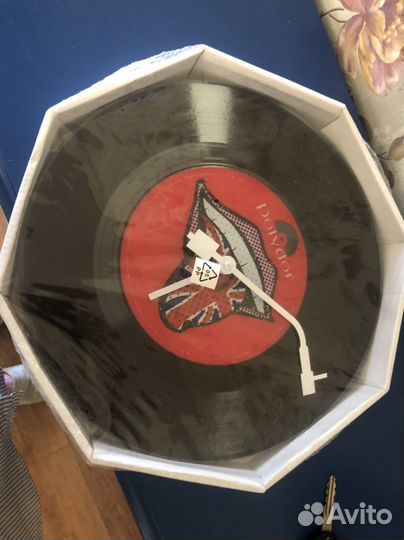 Часы настенные ретро