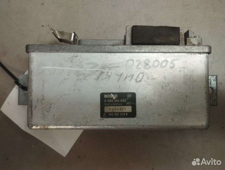 Блок управления abs audi 100 c3 2.5 0265100025. 443907379b