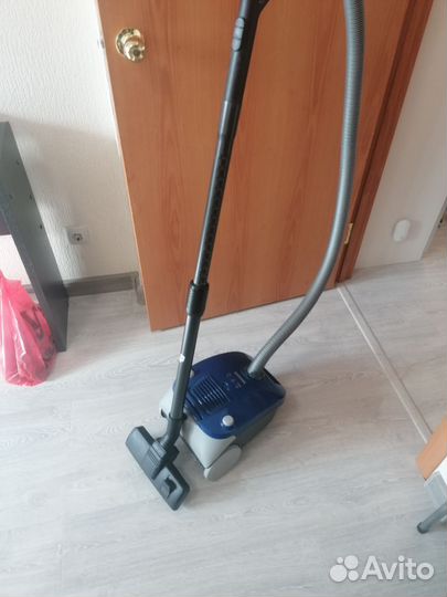 Пылесос Samsung 4140