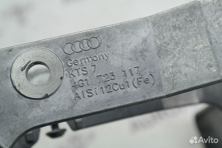 Кронштейн Audi A6 C7 2011-2018