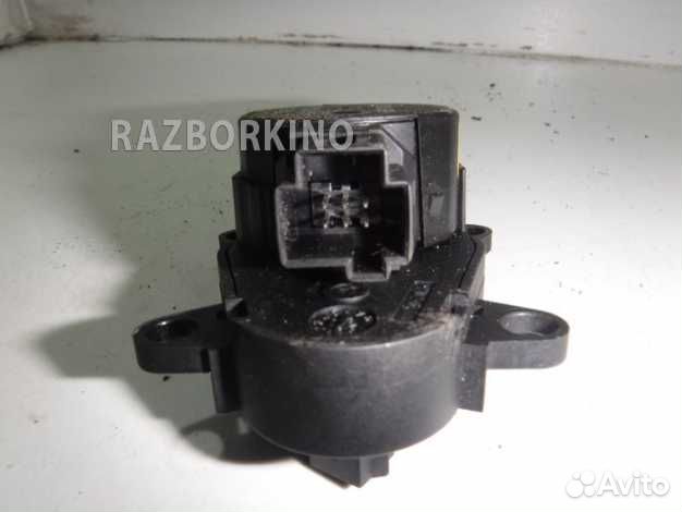 Моторчик заслонки печки