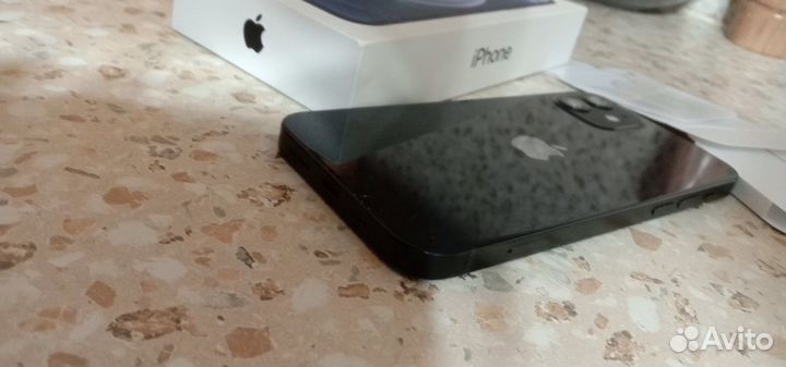 iPhone 12, 64 ГБ
