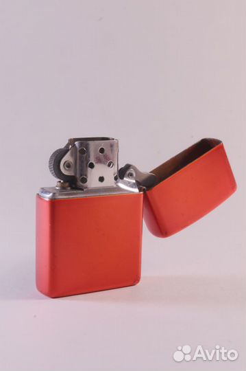 Оригинальная зажигалка zippo