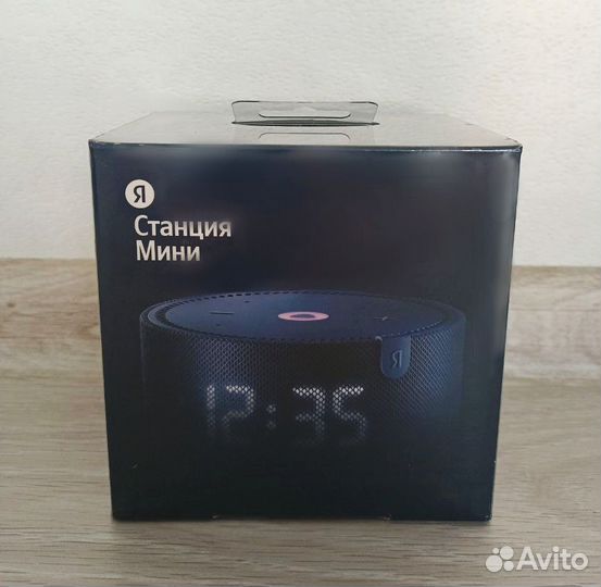 Станция Яндекс мини с часами синяя