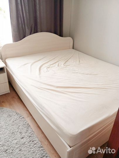 Кровать двухспальная 160 200