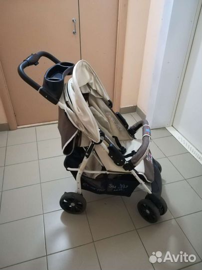 Прогулочная коляска