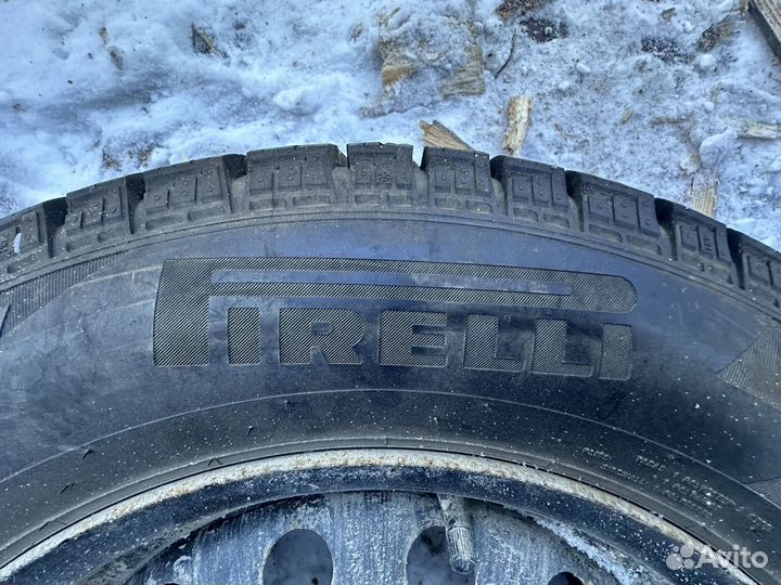 Pirelli Ice Zero 195/65 R15