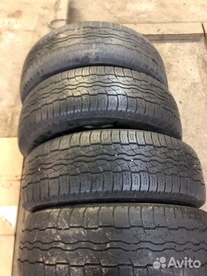 Bridgestone Dueler H/T 687 225/65 R17