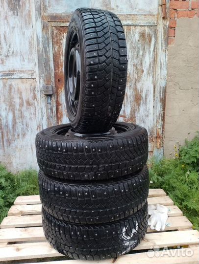 Viatti Brina Nordico V-522 205/55 R16