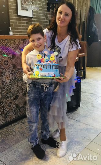 Ведущая праздников