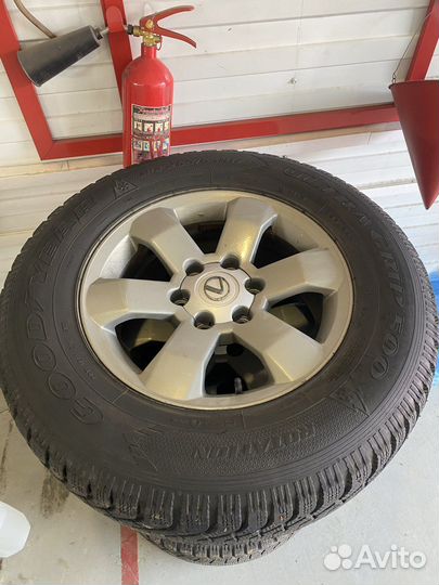 Шины диски и колеса на 17 toyota