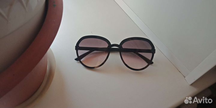 Очки солнцезащитные