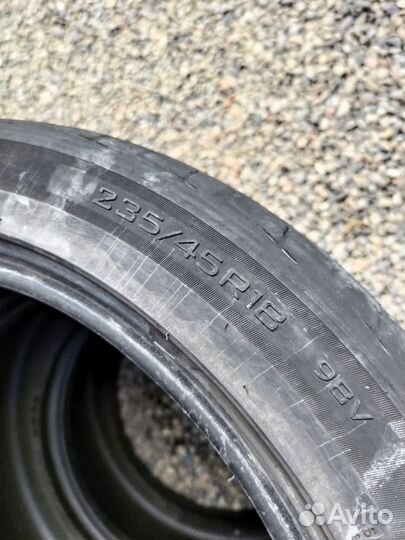 Triangle TR968 235/45 R18