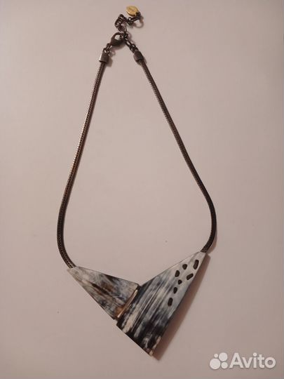 Шейное украшение