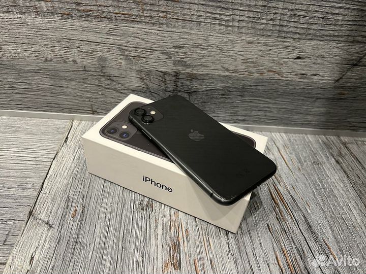 iPhone 11, 64 ГБ