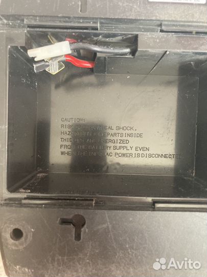 Ибп бесперебойник APC Back-UPS ES700