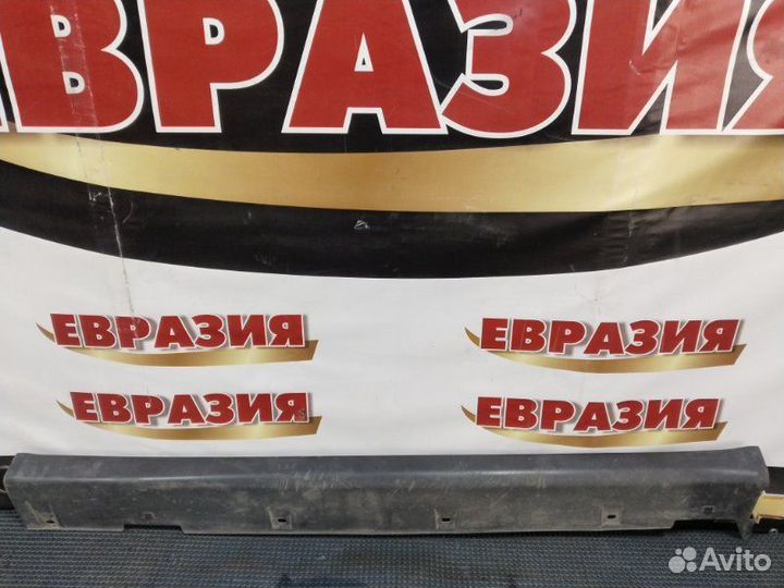 Накладка на порог правая Honda Hr-V GH4 D16A 1999