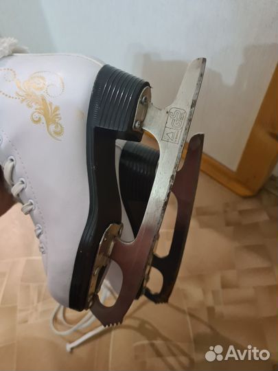 Детские коньки