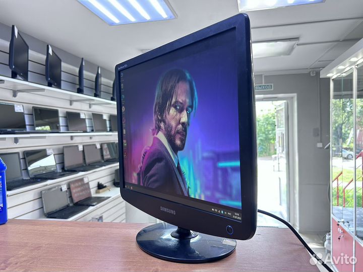 Монитор samsung 19 75 Гц VGA DVI-D