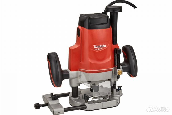 Фрезер makita M3602