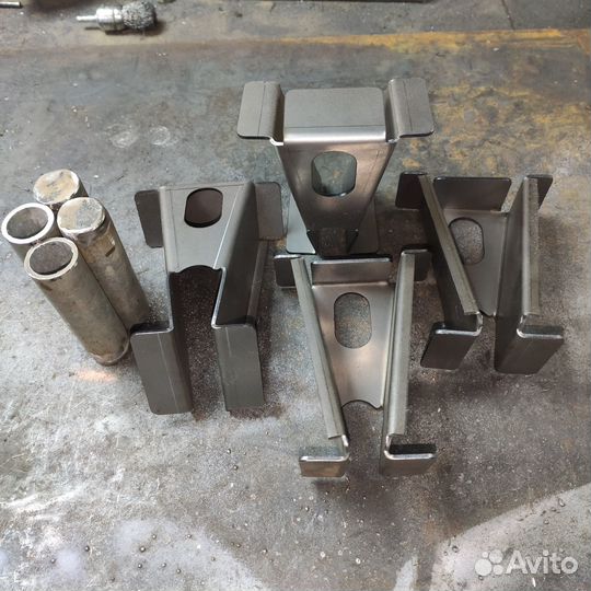 W123 поддомкратники