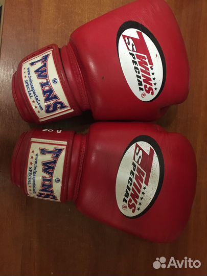 Боксерские перчатки