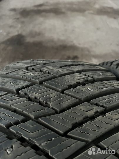 Goodyear Ultragrip Ice Arctic 245/40 R18