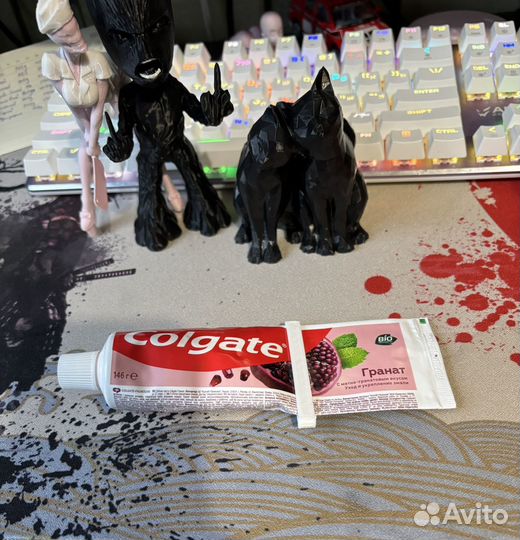 Зажим для зубной пасты