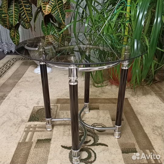 Журнальный столик круглый бу