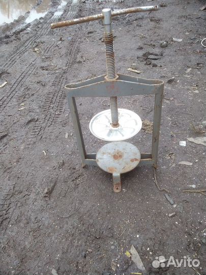 Пресс винтовой