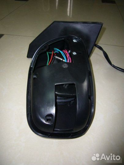 Зеркало правое Toyota Avensis 2003-2006