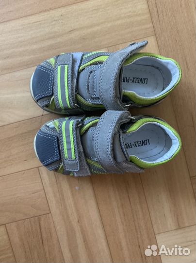 Сандали детские